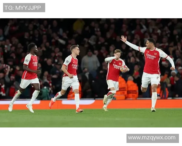 以拜仁为灵感打造独特足球球星挂件展现热血与荣耀魅力